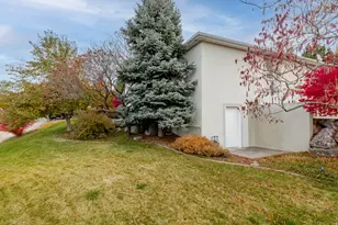 2894 N Viewcrest Circle, North Logan, UT 84341 - Photo 8