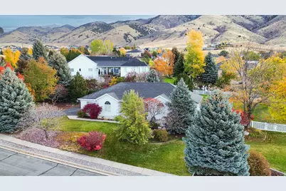 2894 N Viewcrest Cir, North Logan, UT 84341 - Photo 18