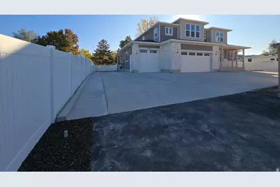 6849 S Jefferson St, Murray, UT 84107 - Photo 2