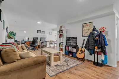 9968 S Blossom Dr, Sandy, UT 84092 - Photo 4