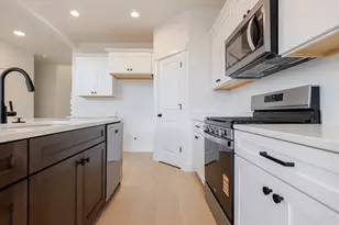 2703 N Blue Dawn Ln, Saratoga Springs, UT 84045 - Photo 8