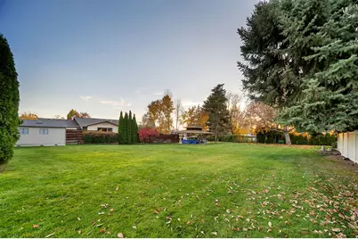 182 E 2090 N, Provo, UT 84604 - Photo 30