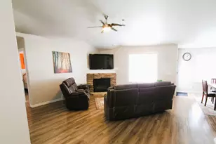 814 E 3300 N, North Ogden, UT 84414 - Photo 6