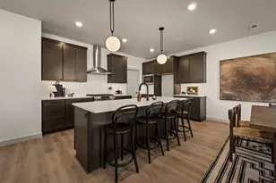 1067 W Audrey Ln S, Woods Cross, UT 84087 - Photo 2