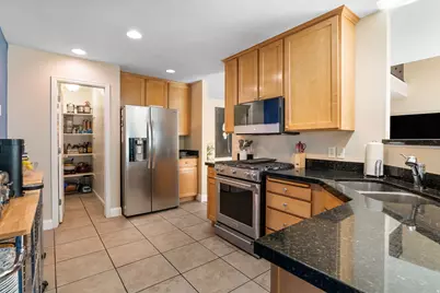 696 E Union Garden Ct, Midvale, UT 84047 - Photo 8