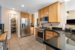 696 E Union Garden Ct, Midvale, UT 84047 - Photo 8