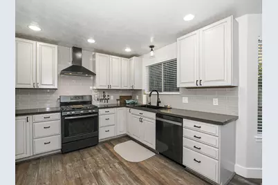 14328 S Sun Bloom Ln, Herriman, UT 84096 - Photo 2