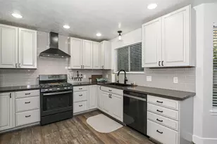 14328 S Sun Bloom Ln, Herriman, UT 84096 - Photo 2