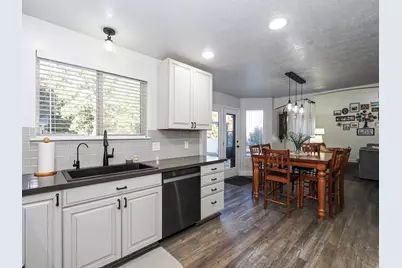 14328 S Sun Bloom Ln, Herriman, UT 84096 - Photo 4