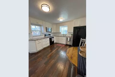 1170 W 10550 S, South Jordan, UT 84095 - Photo 6