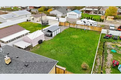 626 N 200 E, Tremonton, UT 84337 - Photo 30