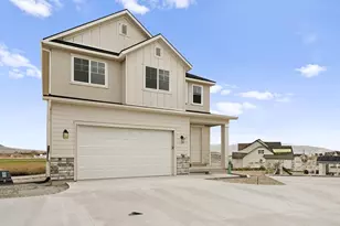 406 E Luna Cir, Salem, UT 84653 - Photo 2