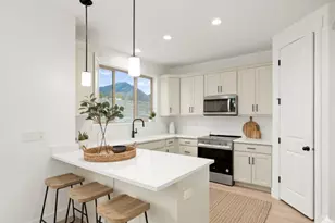 416 E Luna Cir, Salem, UT 84653 - Photo 6