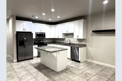 2577 N Bella Vista Dr, Santa Clara, UT 84765 - Photo 10