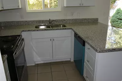 5568 S Hugoton Dr W, Taylorsville, UT 84129 - Photo 6