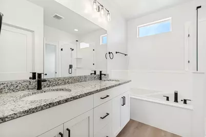 702 Oakridge Dr #701, Tooele, UT 84074 - Photo 14