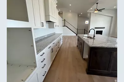 702 Oakridge Dr #701, Tooele, UT 84074 - Photo 8