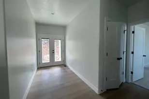 702 Oakridge Dr, Tooele, UT 84074 - Photo 12