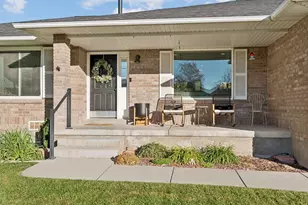 9635 S 1600 W, South Jordan, UT 84095 - Photo 38