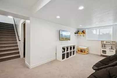 9635 S 1600 W, South Jordan, UT 84095 - Photo 28