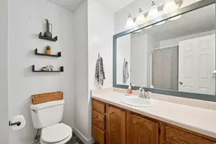 9635 S 1600 W, South Jordan, UT 84095 - Photo 18