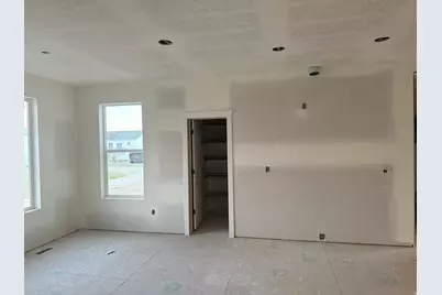 1927 S Fitzroy, Taylor, UT 84401 - Photo 4