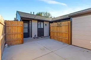 2646 W Greyhackle Ln, Taylorsville, UT 84129 - Photo 2