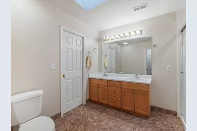 2646 W Greyhackle Ln, Taylorsville, UT 84129 - Photo 10