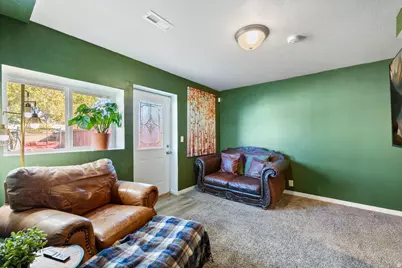 9141 S Little Creek Dr, West Jordan, UT 84088 - Photo 22