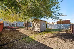 9141 S Little Creek Dr, West Jordan, UT 84088 - Photo 32