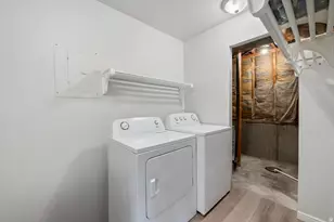 9141 S Little Creek Dr, West Jordan, UT 84088 - Photo 24