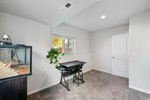 9141 S Little Creek Dr, West Jordan, UT 84088 - Photo 26