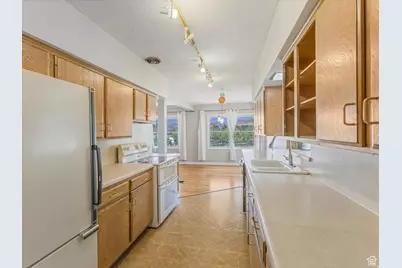 1815 E Hillcrest Ave, Salt Lake City, UT 84106 - Photo 14