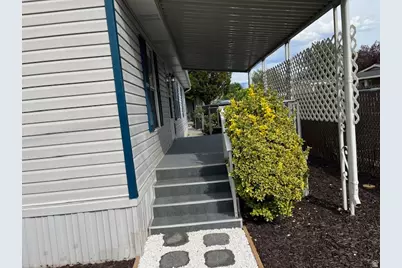 4636 Carmellia Dr, Salt Lake City, UT 84123 - Photo 4