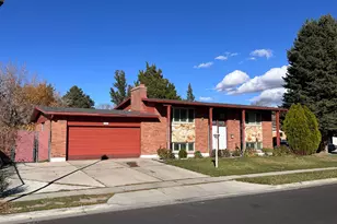 547 E Pioneer Ave, Sandy, UT 84070 - Photo 2