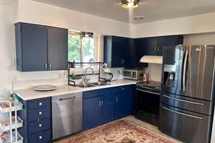 547 E Pioneer Ave, Sandy, UT 84070 - Photo 8