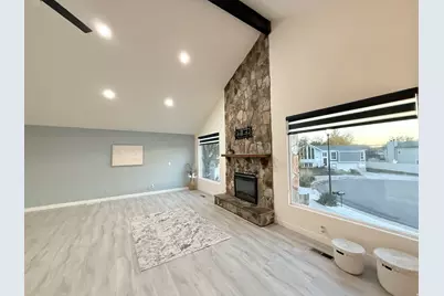 101 E Rembrandt Cir, Sandy, UT 84070 - Photo 4