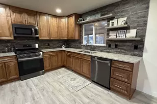 101 E Rembrandt Circle, Sandy, UT 84070 - Photo 10