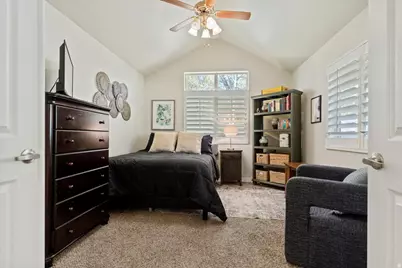 9252 S 2040 W #D, West Jordan, UT 84088 - Photo 16