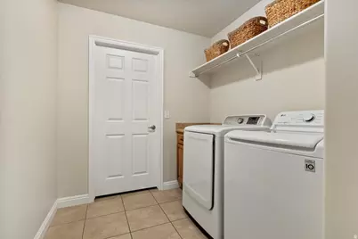 9252 S 2040 W #D, West Jordan, UT 84088 - Photo 18