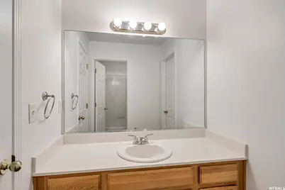 353 Bayside Dr, Saratoga Springs, UT 84045 - Photo 12
