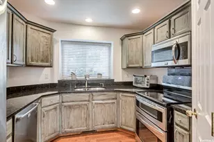 353 Bayside Dr, Saratoga Springs, UT 84045 - Photo 6