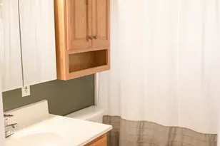 484 N 250 E, Orem, UT 84057 - Photo 8