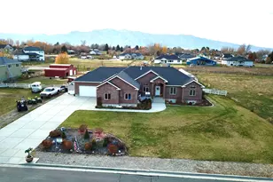 3883 S 250 E, Nibley, UT 84321 - Photo 32