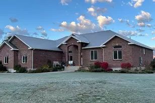 3883 S 250 E, Nibley, UT 84321 - Photo 2