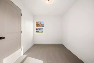 2596 E Gregson Ave S, Millcreek, UT 84109 - Photo 22