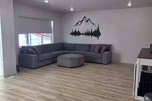 367 W Watercress Dr N, Saratoga Springs, UT 84045 - Photo 2