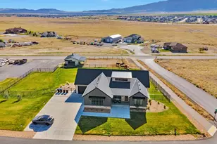 6433 N Glenmar Way E, Eagle Mountain, UT 84005 - Photo 1