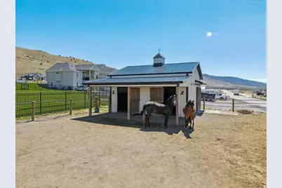 6433 N Glenmar Way E, Eagle Mountain, UT 84005 - Photo 10