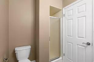 662 W Jefferson Cv, Sandy, UT 84070 - Photo 20